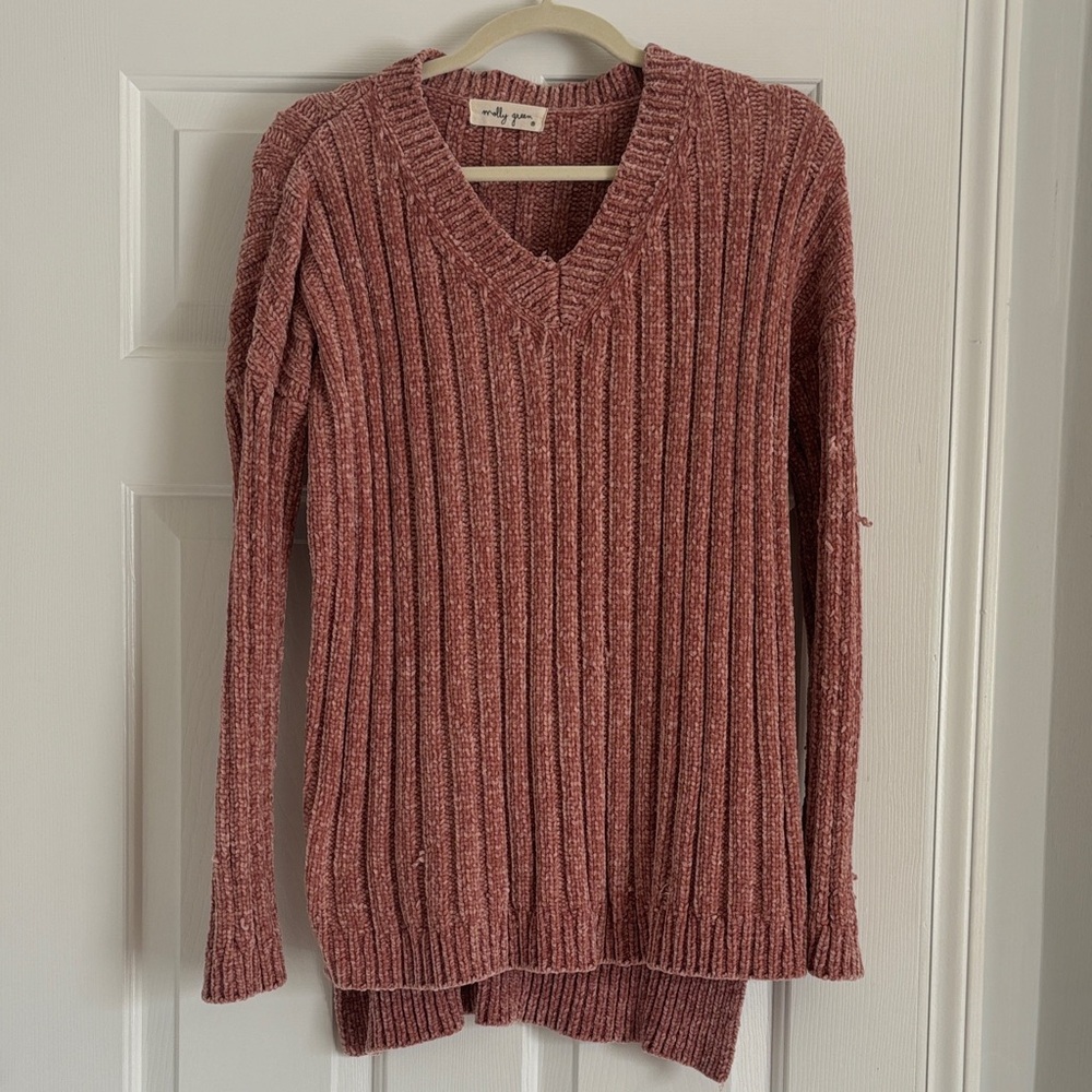 Cozy V-Neck Ribbed Sweater in Rose